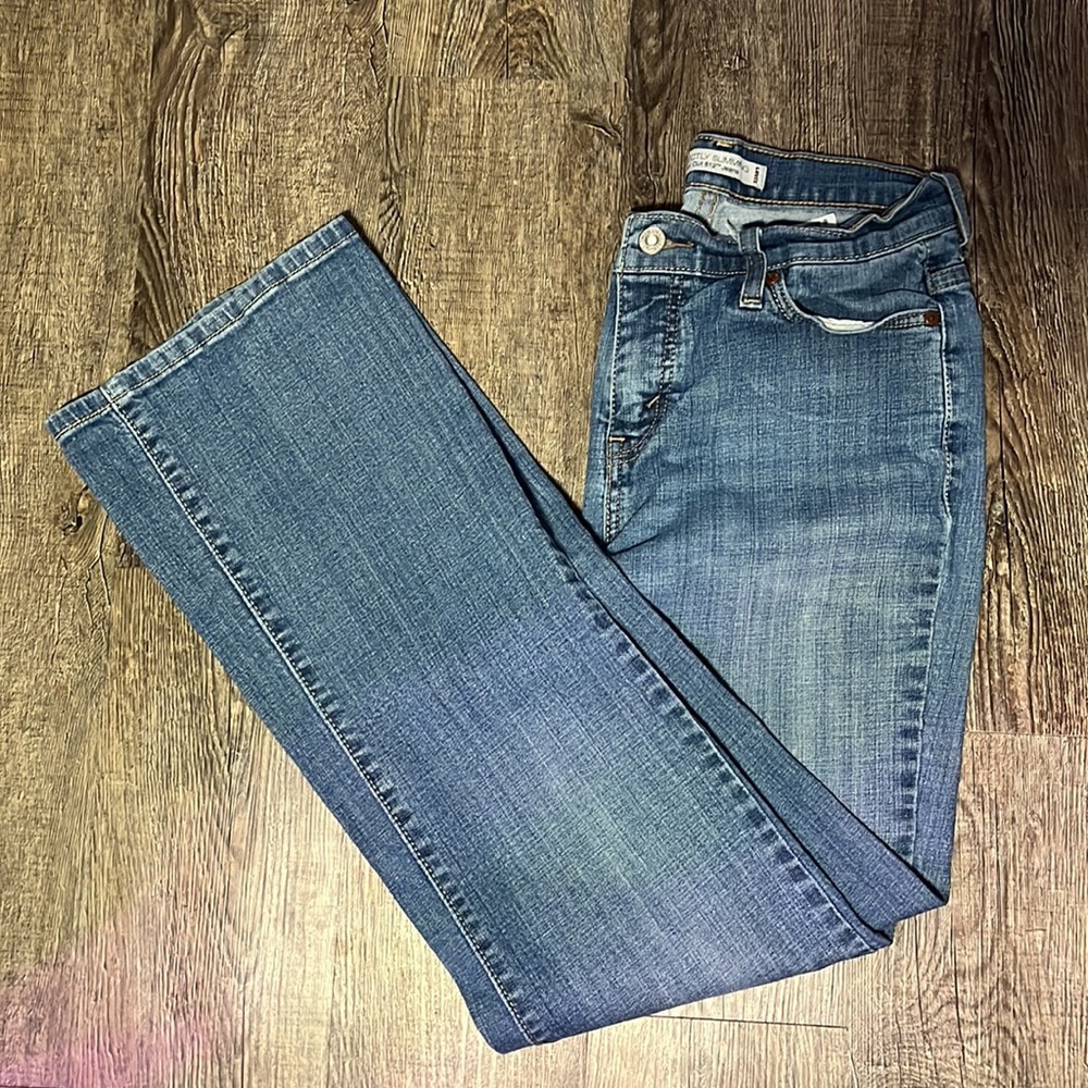 Levi’s Perfectly Slimming BootCut 512 Jeans